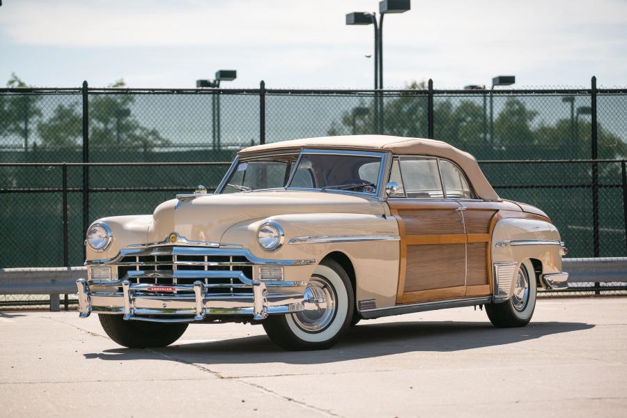  Chrysler Town & Country Convertible (C46N) 1949 года  (фото 26 из 41)